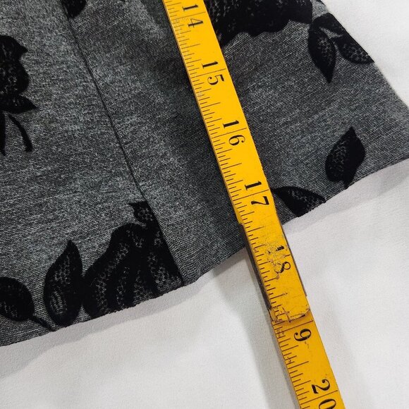 White House Black Market gray blouse with black roses. Size 0
Lot I - Picture 3 of 5